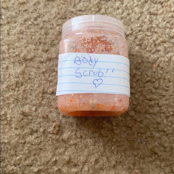 Body scrub - Picture 2 of 2